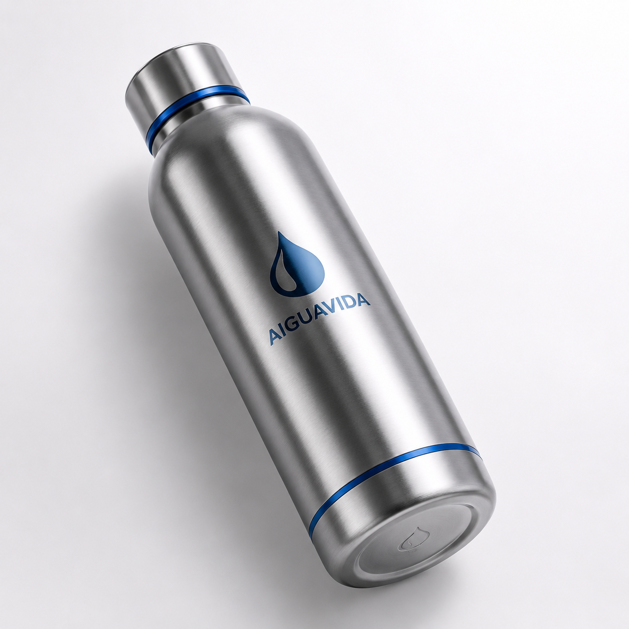 Dibujo hiperrealista de la botella térmica AIGUAVIDA
